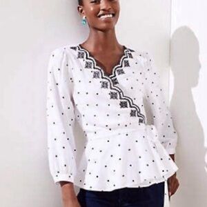 LOFT Women’s White and Black Wrap Blouse Size Small